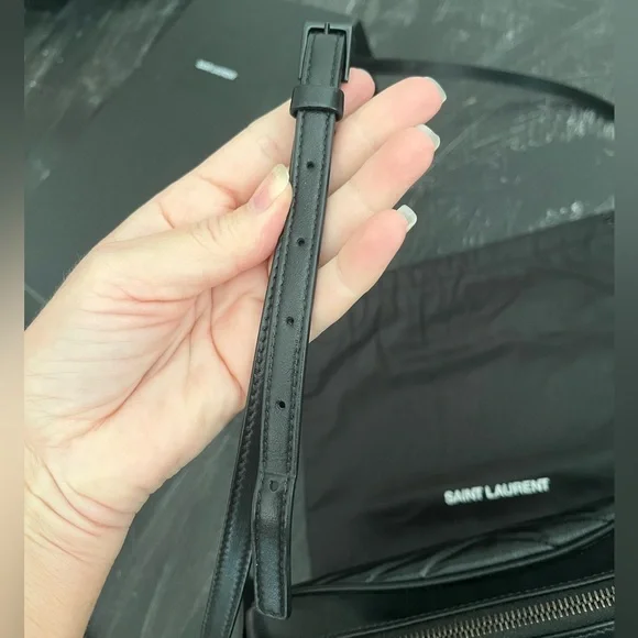 YSL LOU CAMERA BAG IN QUILTED LEATHER - Picture 12 of 17